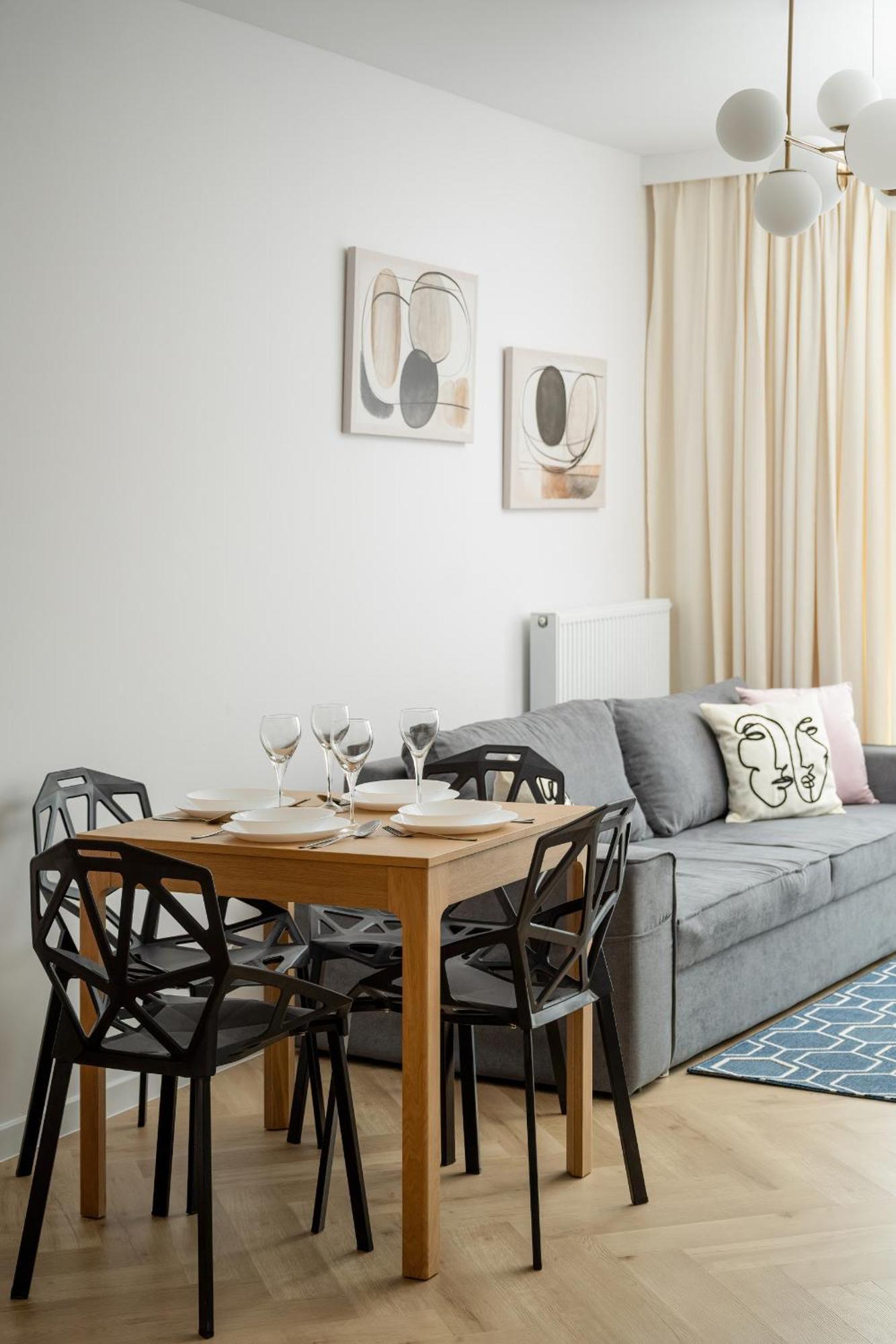 Michalczyka Stylish Apartment With Parking In The City Center Of Wroclaw By Noclegi Renters Exterior foto